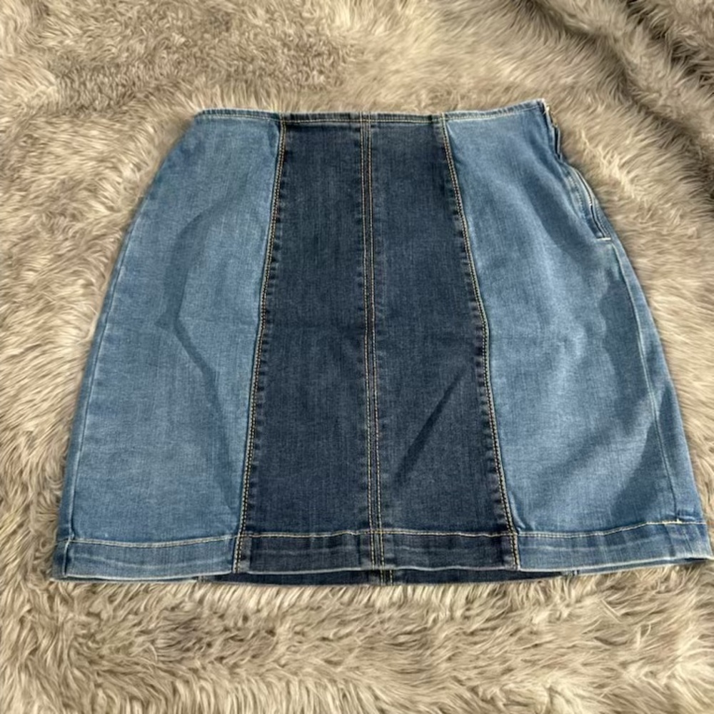 Jean skirt worn once size 27
